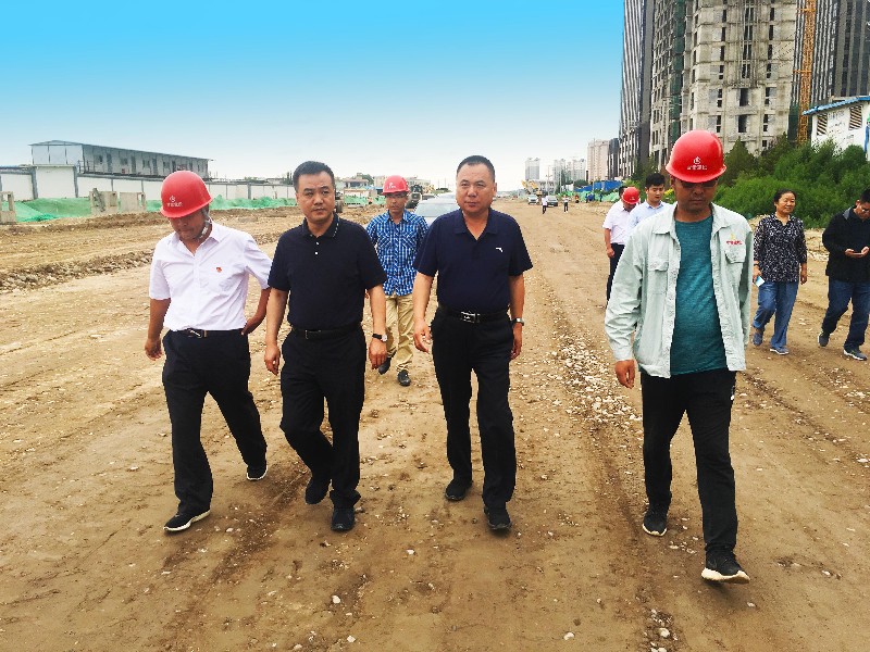 201907261564108453680418.jpg 副總經(jīng)理孟康榮調(diào)研北二環(huán) (8).jpg