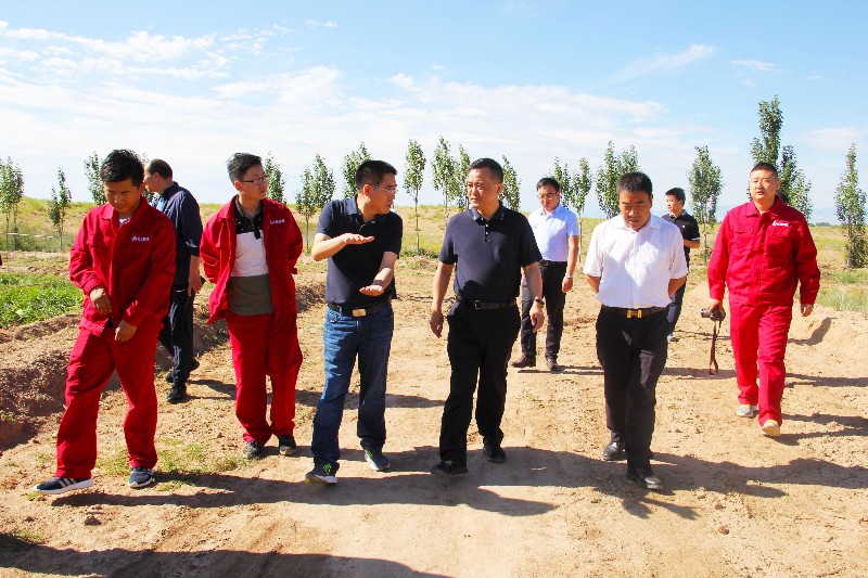 201907261564108960117373.jpg 調(diào)研沙漠基地 (2).jpg