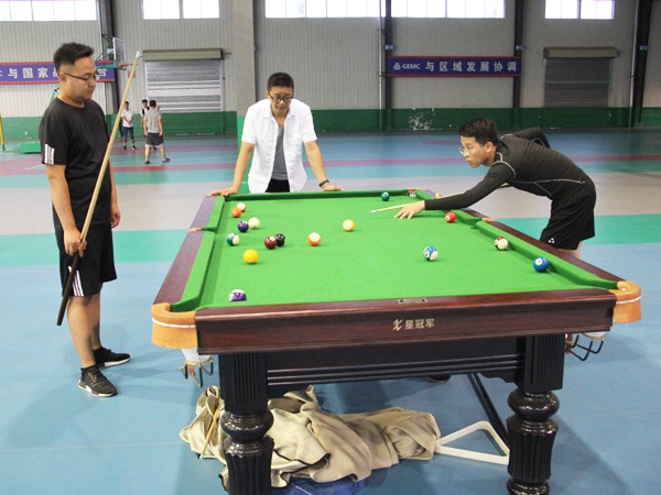 新能源公司舉辦職工運動會